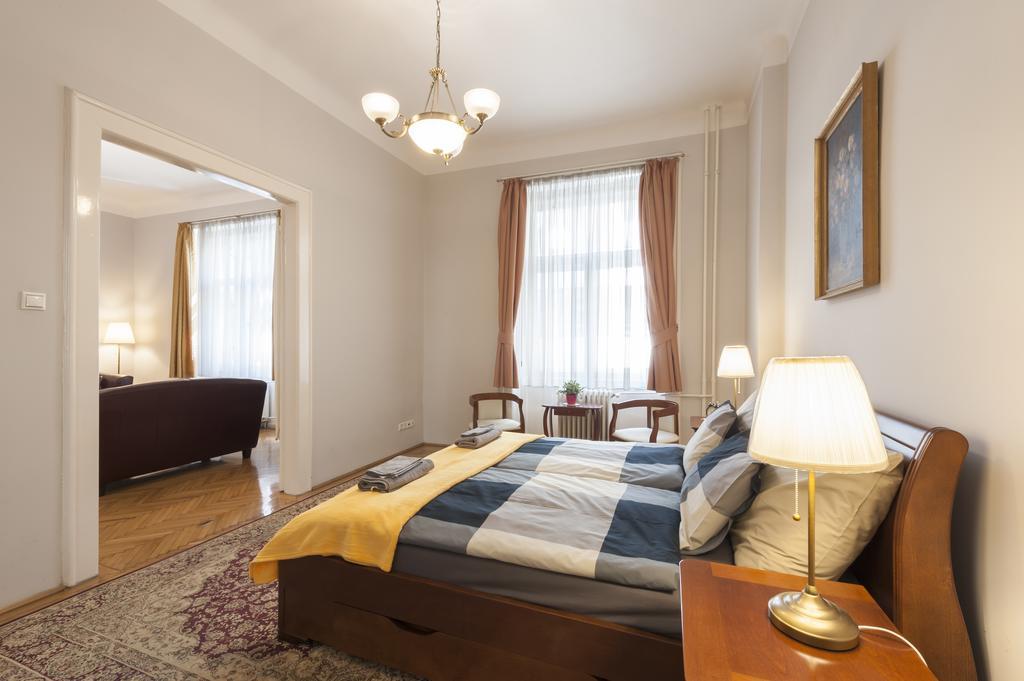 Liszt Ferenc Boutique Apartment Budapest Luaran gambar