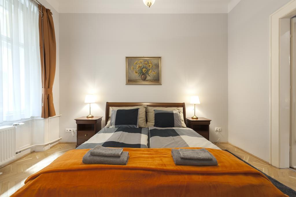 Liszt Ferenc Boutique Apartment Budapest Luaran gambar